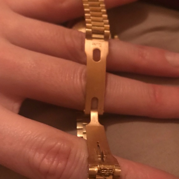 NWT Croton 18k Diamond💎 Women’s Watch - Picture 5 of 8